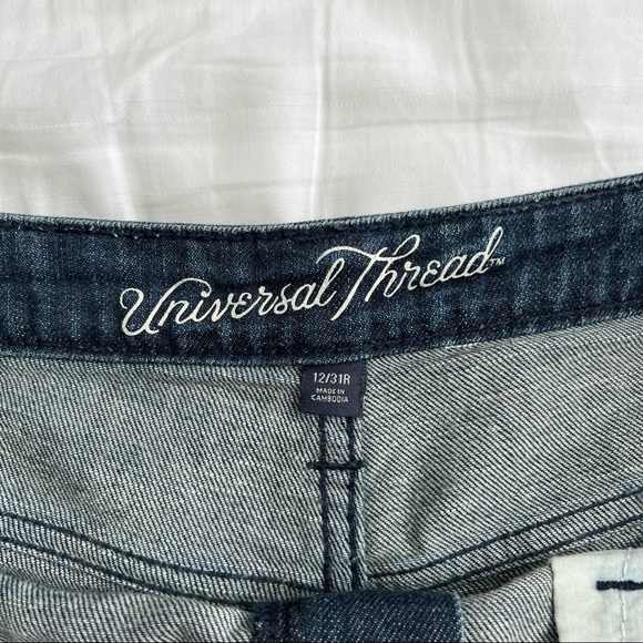 Universal Thread Cut-Off Denim Shorts, Size 12 - Picture 2 of 4